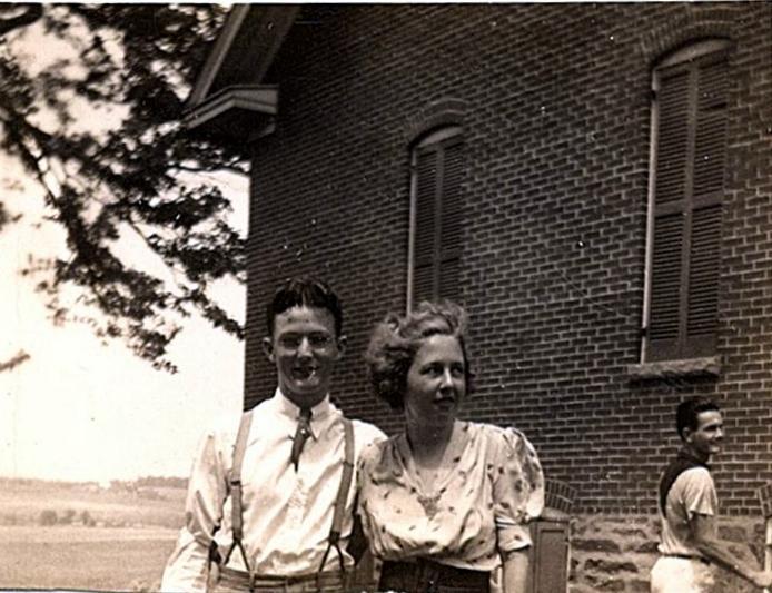 Norman and Doris Burgoon at the reunion, July 1937